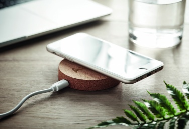 Logo trade promotional giveaways picture of: Wireless charging pad 10W