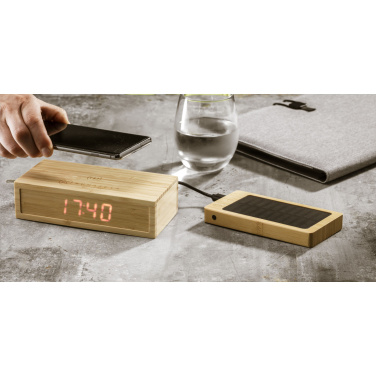 Logo trade business gift photo of: Solar Powerbank 8000+ Wireless Charger