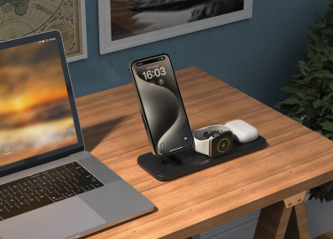 Logo trade corporate gifts picture of: Urban Vitamin Torrance 3 in 1 magnetic 15W charger