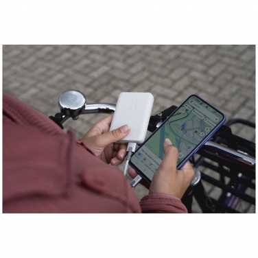 Logo trade reklaamkingitused foto: Xtorm XG205 Go2 12W 5000 mAh kiirlaadimise akupank 