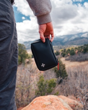 Logo trade reklaamtooted foto: RCS taaskasutatud nubuck PU kotikese esmaabikomplekt