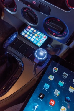 Logotrade ärikingitused pilt: Võimas kahe pordiga autolaadija