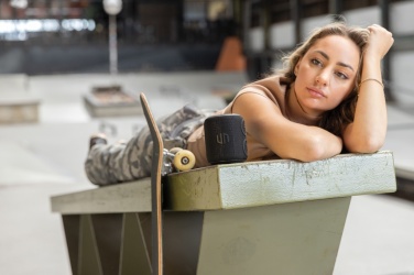 Logo trade firmakingitused foto: Urban Vitamin Palmdale RCS rplastist 16W kõlar IPX7