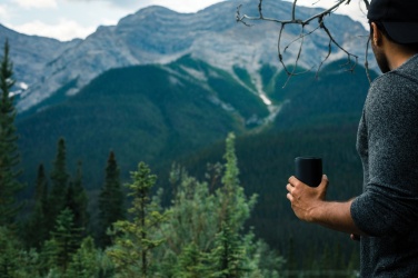 Logotrade meene foto: Taaskasutatud roostevabast terasest termokruus