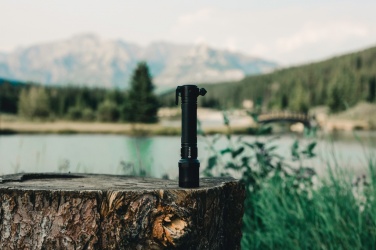 Logo trade reklaamtoote pilt: Gear X RCS taaskasutatud alumiiniumist suure jõudlusega auto taskulamp