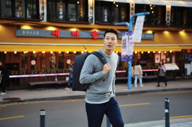 Logotrade ärikingituse foto: Bobby Hero tavaline, vargusevastane seljakott