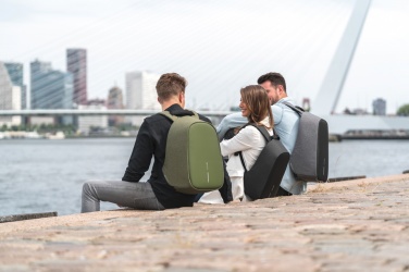 Logotrade firmakingitused pilt: Bobby Hero Väike vargusevastane seljakott