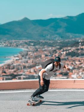 Logotrade firmakingid pilt: Bobby Hero Väike vargusevastane seljakott