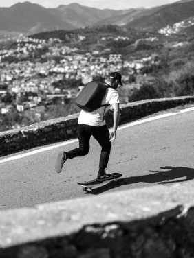 Logotrade meene foto: Bobby Hero Väike vargusevastane seljakott