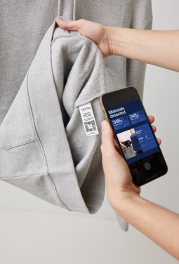 Logotrade ärikingitused pilt: Iqoniq Torres taaskasutatud puuvillast kapuutsiga pusa