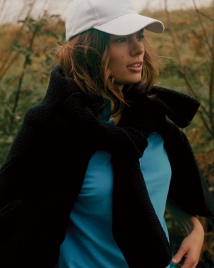 Logo trade firmakingid foto: Iqoniq Diran taaskasutatud polüestrist fliisjope