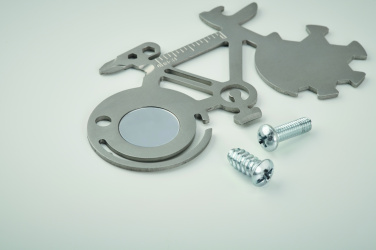 Logo trade firmakingid foto: Roostevabast terasest multitööriist