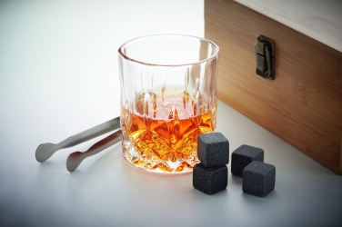 Logo trade ärikingituse pilt: Viskiklaaside komplekt puidust karbis