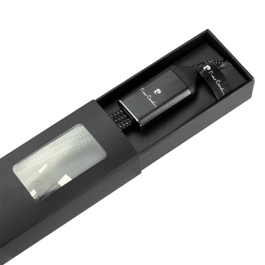 Logotrade firmakingituse foto: Kolm ühes kaabel valgustatud logoga Pierre Cardin