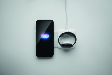 Logotrade ärikingi foto: FLIP 2-ühes kokkupandav laadija 15W