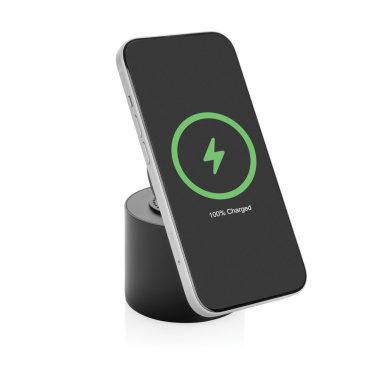 Logotrade firmakingituse foto: Magpulse RCS taaskasutatud plastist 3W kõlar magnetilise hoidikuga