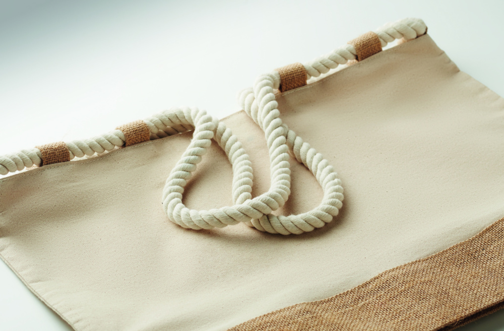 Logo trade reklaamtooted foto: MAKENKE purjeriidest rannakott