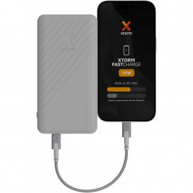 Logotrade mainostuote tuotekuva: Xtorm XG210 Go2 15 W:n ja 10 000 mAh:n pikalatausvirtalähde