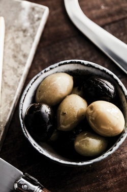 Logo trade liikelahja kuva: VINGA Nomimono tapassetti