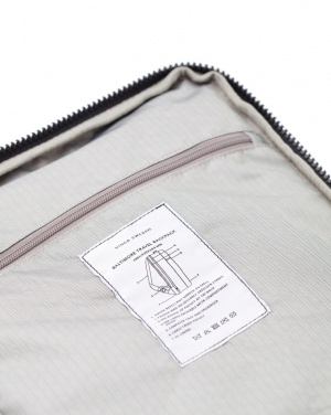 Logotrade liikelahjat kuva: VINGA Baltimore läppäri-/matkareppu