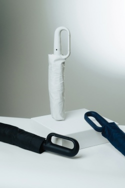 Logotrade mainostuotet kuva: Yara 21" AWARE™ RPET sateenvarjo karabiinihaalla