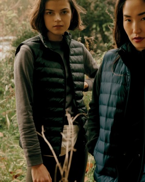 Logo trade mainostuotet tuotekuva: Iqoniq Meru naisten liivi kierrätetystä polyesteristä