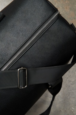 Logotrade liikelahja mainoslahja kuva: VINGA Bermond RCS kierrätetty PU weekend-laukku