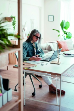 Logotrade mainostuote tuotekuva: Bambu pöytälamppu