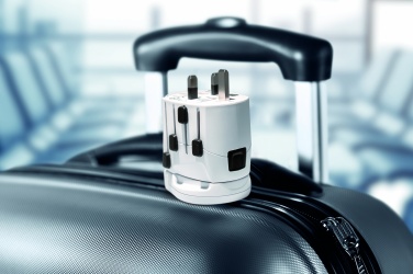 Logo trade liikelahjat tuotekuva: Matka-adapteri