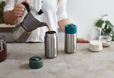 Logo trade liikelahja mainoslahja tuotekuva: Musta+Blum-eristetty matkamuki ruostumatonta terästä