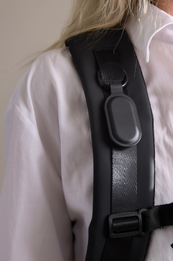 Logotrade mainoslahja tuotekuva: VINGA Baltimore RCS -avaimenperä Finder Dualilla.