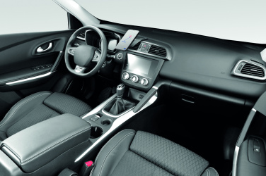 Logotrade reklaminiai produktai nuotrauka: 15 W magnetinis automobilio įkroviklis