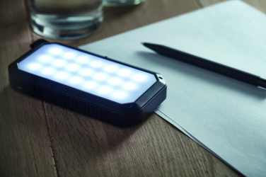 Logotrade korporatīvās dāvanas foto: saules lādētājs 8000 mAh