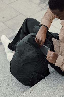 Logotrade korporatīvās dāvanas foto: KENTO URBAN RCS pārstrādāta neilona 15,6 collu mugursoma ar priekšējo daļu