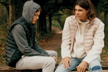 Лого трейд бизнес-подарки фото: Мужское боди Iqoniq Meru из переработанного полиэстера