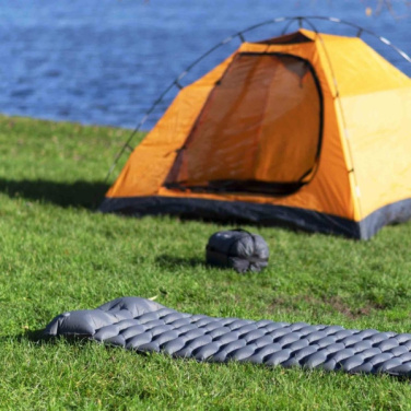 Лого трейд pекламные cувениры фото: Надувной коврик SAJAMA Schwarzwolf