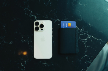 Лого трейд pекламные подарки фото: Seekcard RCS rpolyester кошелек для карт с возможностью определения местонахождения по всему миру