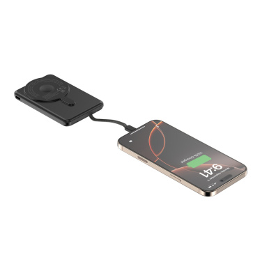 Logotrade presentreklam bild: Urban Vitamin Redwood 5in1 5000mah 20WPD magnetisk powerbank