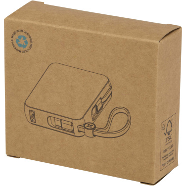 Logotrade reklamprodukter bild: Acrux 10 000 mAh 35 W powerbank för surfplattor med inbyggd Type-C-kabel – tillverkad av återvunnen plast